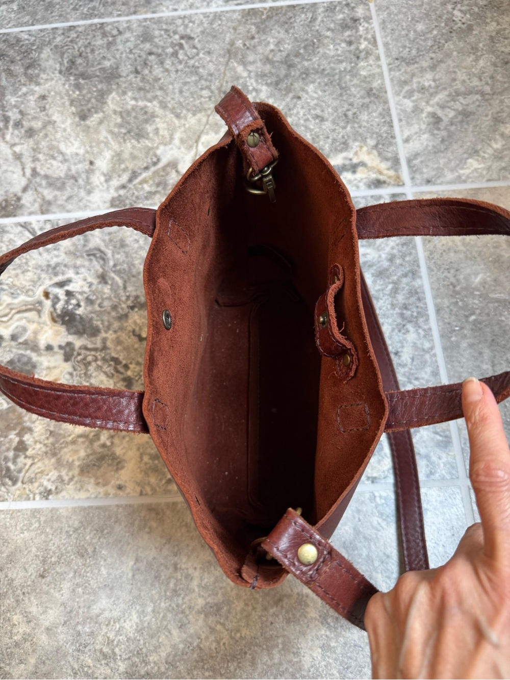 Portland Leather Cross Body Tote Cognac - Picture 3 of 3